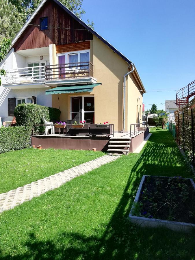 Happy Home Apartman Денешдиаш Экстерьер фото